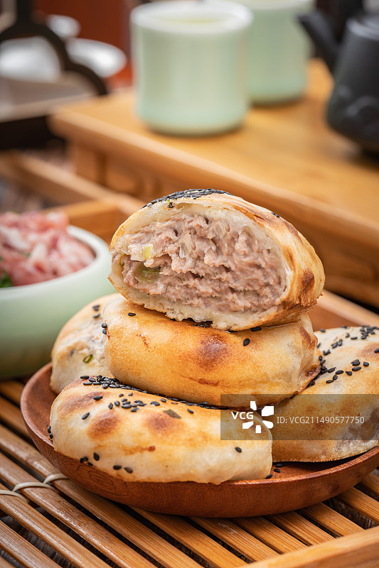 牛肉大葱烧饼图片素材