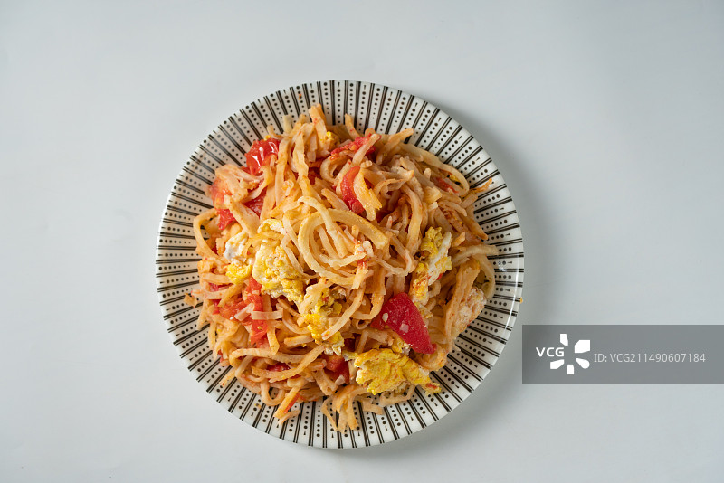 西红柿鸡蛋焖饼图片素材