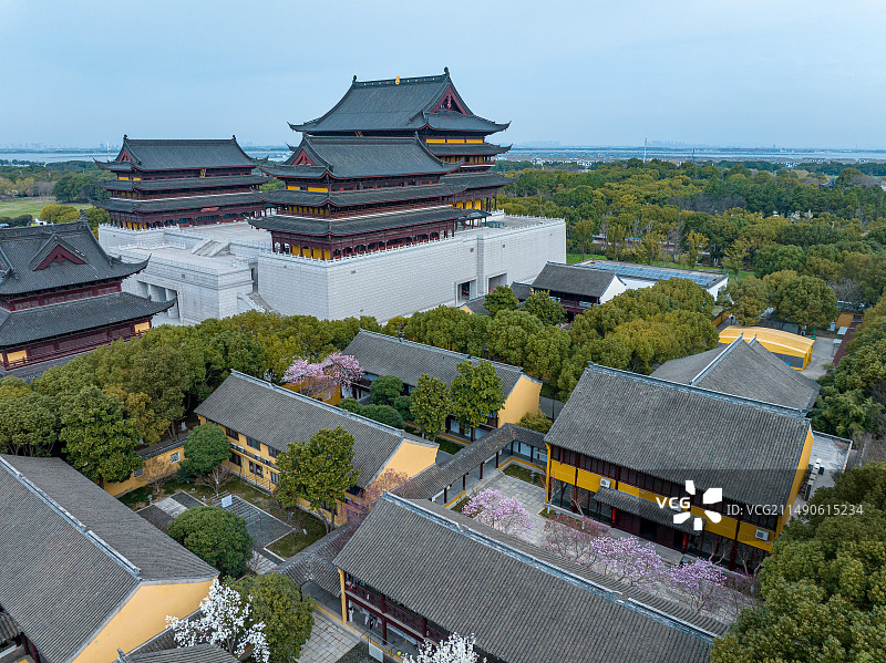 春天里的苏州工业园区阳澄湖半岛旅游度假区莲池湖公园风景航拍图片素材