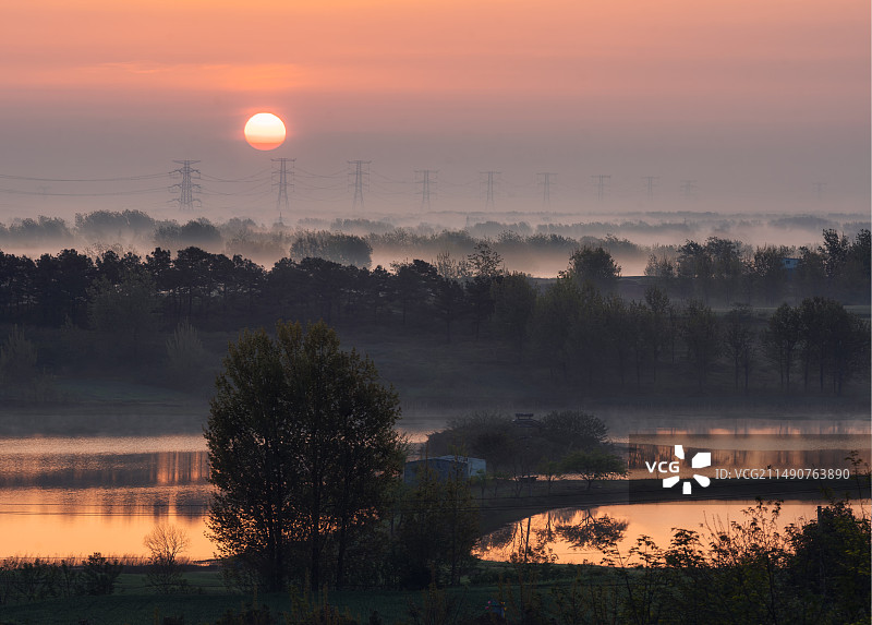 飘渺的清晨图片素材