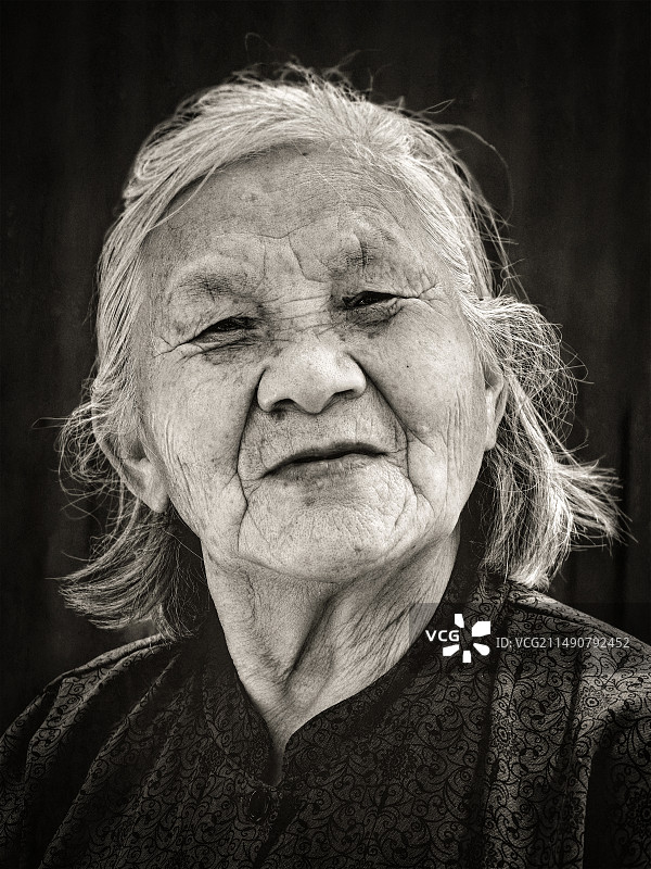 可爱的老奶奶图片素材