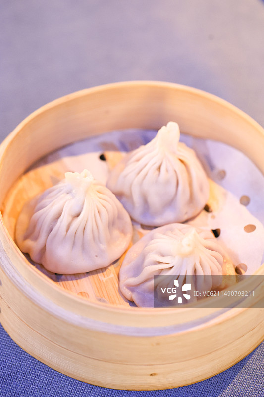 扬州知名小吃翡翠烧麦馄饨阳春面千层油糕老鹅小笼包等美食组图图片素材