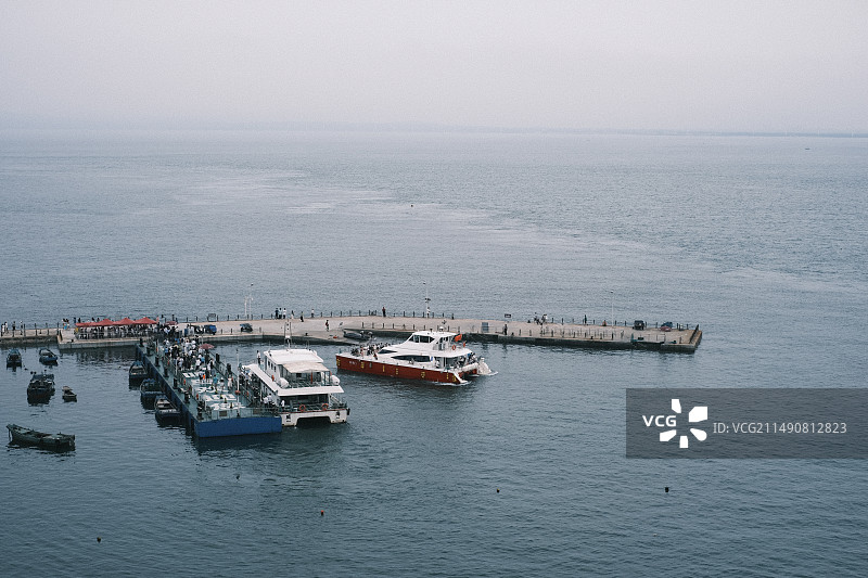 威海鸡鸣岛那香海海船图片素材