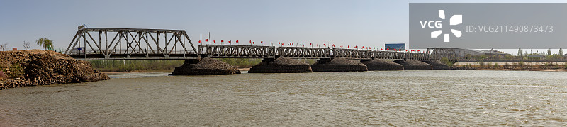 宁夏吴忠市青铜峡黄河铁桥图片素材