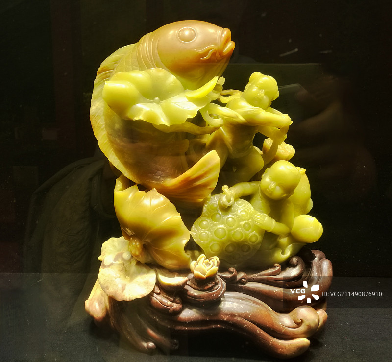 丽水青田石雕《连年有余》图片素材