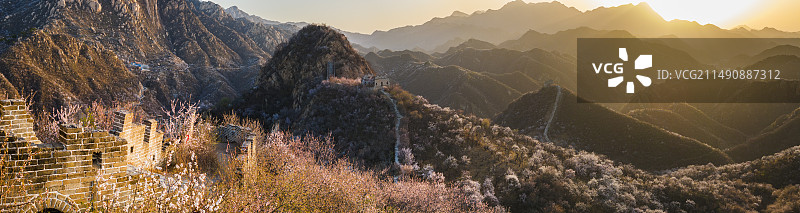 航拍北京大庄科长城花海日出光影图片素材