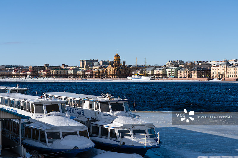 俄罗斯圣彼得堡涅瓦河城市风光图片素材