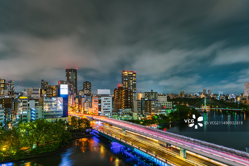 日本，大阪，川崎桥，天满桥，土佐堀川，堂岛川，都市天际线，夜景图片素材