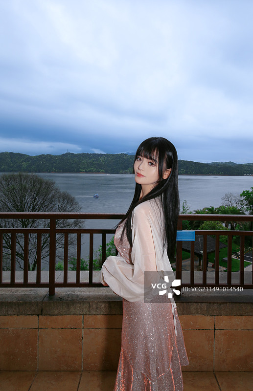 湖光倩影图片素材