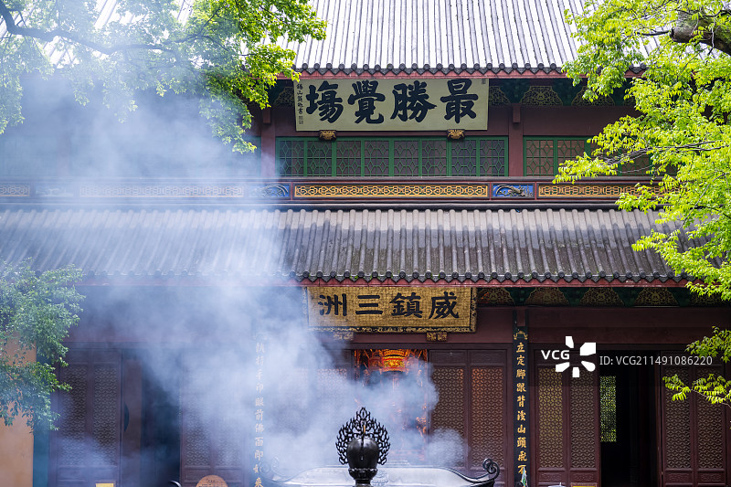 中国浙江省杭州市飞来峰灵隐寺牌匾图片素材