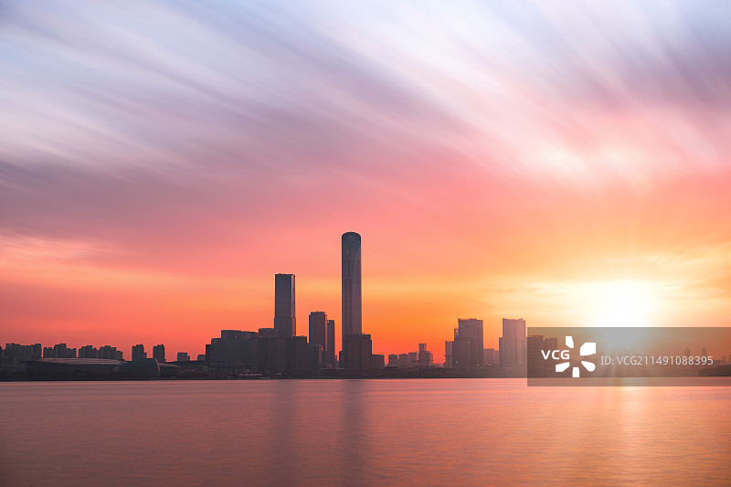 苏州工业园区金鸡湖中央商务区日出城市风光图片素材