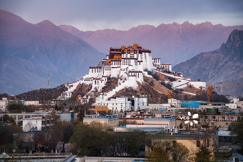 布达拉宫蓝调图片素材