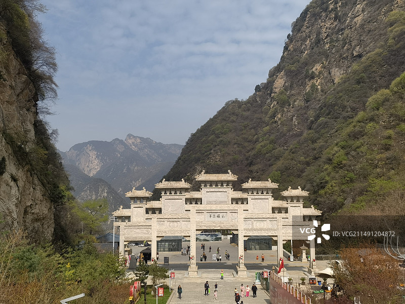 华山西峰“华岳雄风”牌坊图片素材