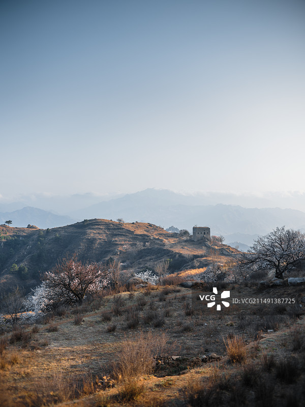 春天的山地风光图片素材