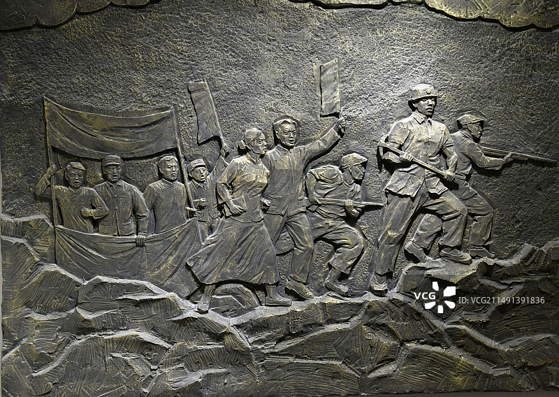 山东菏泽冀鲁豫边区革命纪念馆雕塑图片素材