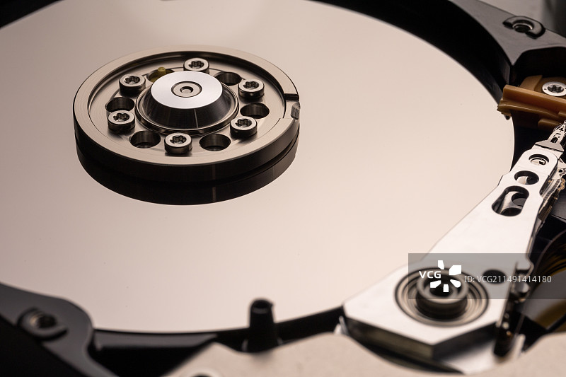 机械硬盘光盘数据计算机特写图片素材