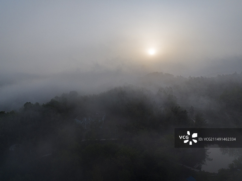 航拍河南省信阳市固始县晨曦图片素材