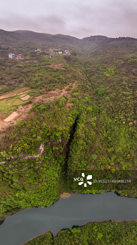 春天的贵州黔东南州岑巩县龙鳌河峡谷景色图片素材