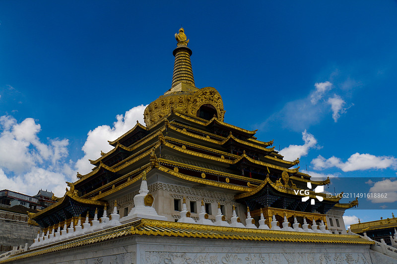 金马草原与东噶寺图片素材