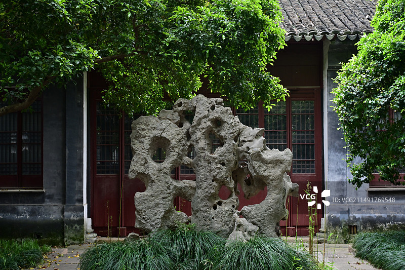 春天的苏州园林环秀山庄图片素材
