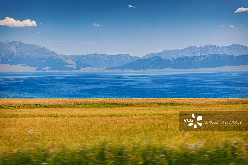赛里木湖图片素材