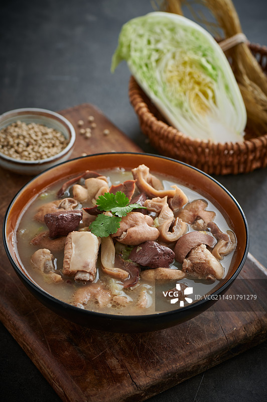 东北传统特色菜肴 杀猪菜图片素材