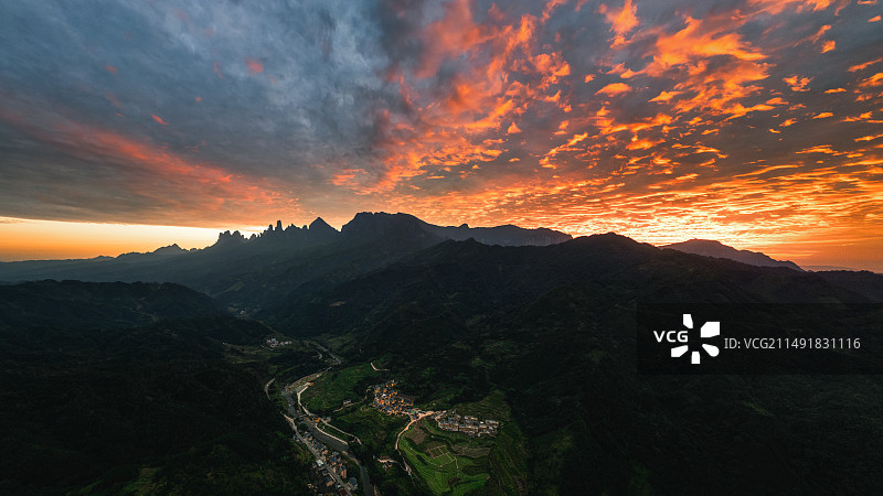 圣堂山金秀环境原始背景壁纸广西保护区图片素材