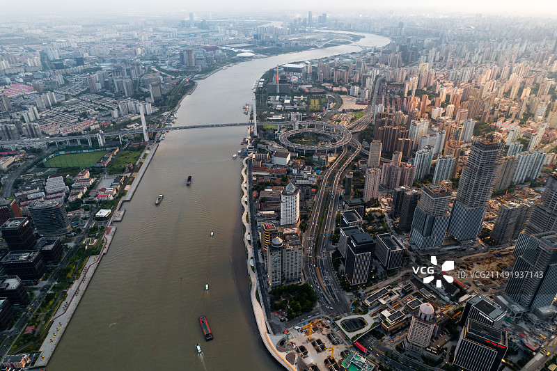 上海南浦大桥江边日落航拍图片素材