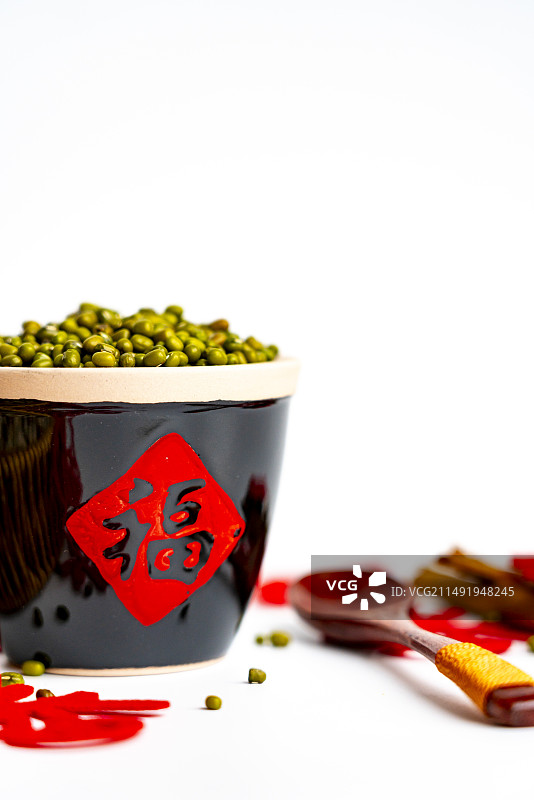 中国传统福字剪纸绿豆糙米粗粮静物喜庆春节端午节中秋节日祝福健康特写图片素材