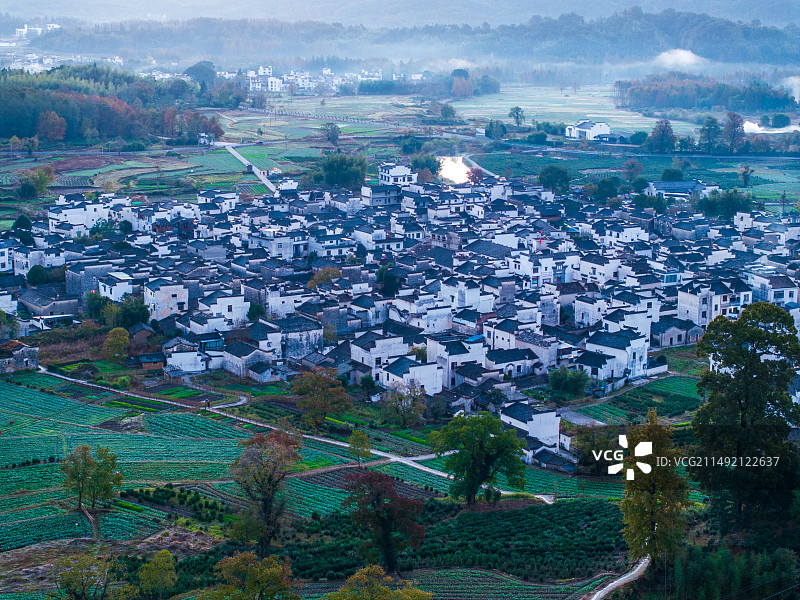 卢村清晨，安徽黄山黟县图片素材