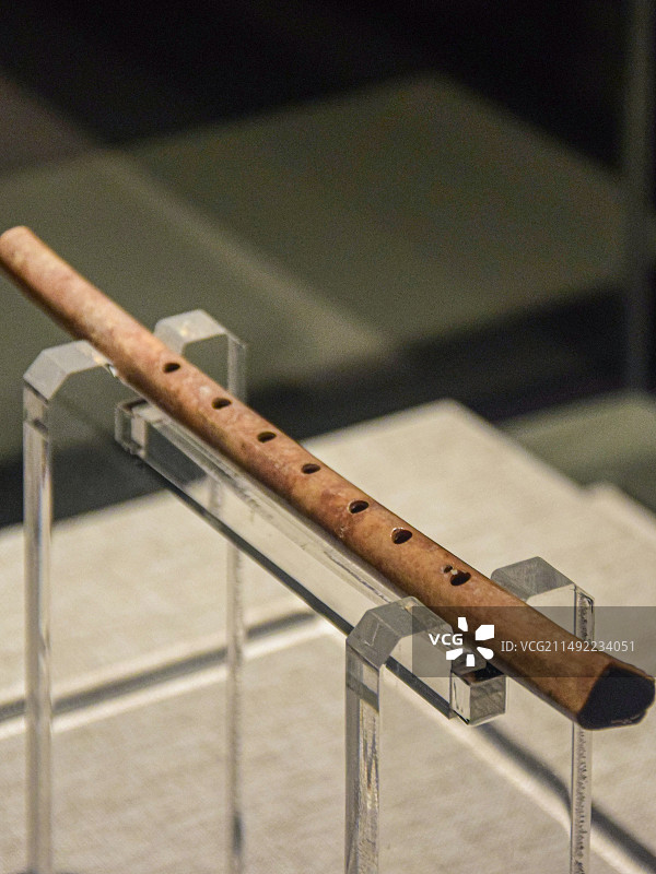 河南博物院镇馆之宝贾湖骨笛图片素材