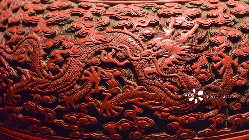 河南博物院雕漆云龙纹圆盒图片素材