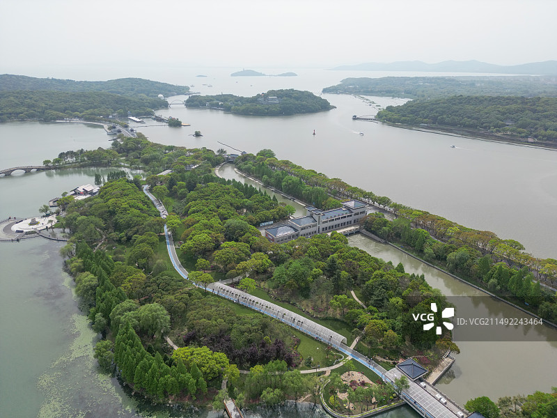 航拍无锡市渤公岛湿地公园和十里芳径图片素材