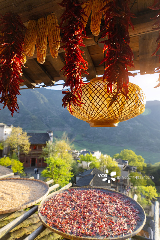 江西省上饶市婺源县篁岭景区晒秋场景图片素材
