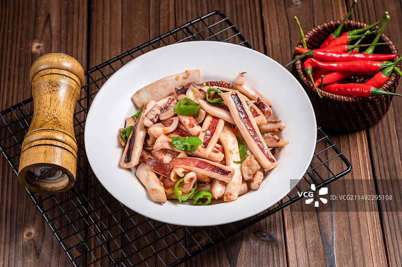 美味家常菜辣炒鱿鱼图片素材
