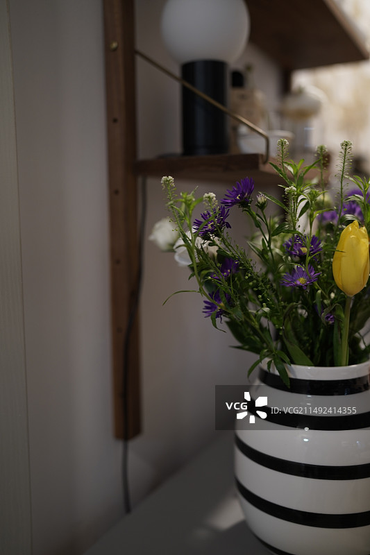 鲜花花瓶图片素材