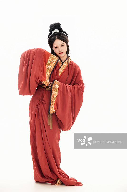 白色背景下穿着中国春秋战国时代服饰的少女 白色背景下穿着中国春秋战国时代服饰的少女图片素材