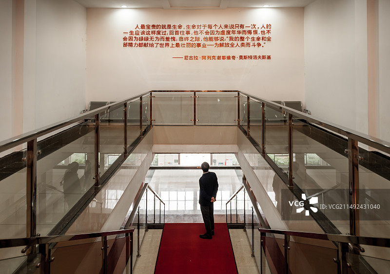 中国的保尔柯察金 吴运铎图片素材