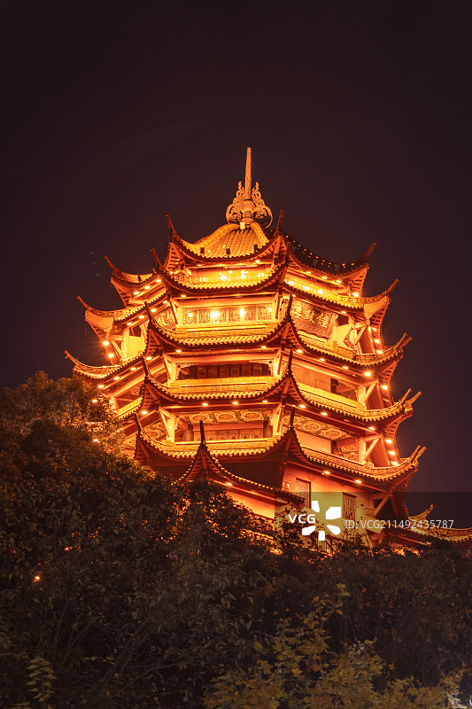 四川德阳旌阳区钟鼓楼广场德阳钟鼓楼夜景图片素材