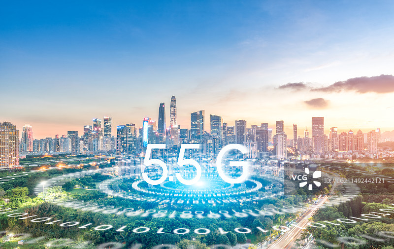 深圳福田CBD城市天际线和5.5G科技概念图片素材