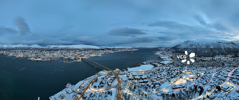 航拍挪威首都特罗姆瑟城市全景图片素材