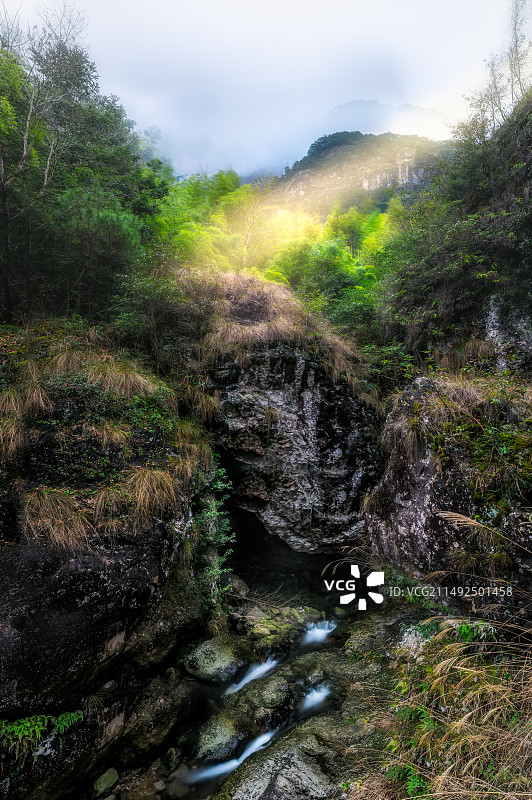 浙江雁荡山显胜门景区入口处图片素材