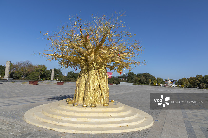 新乡市比干庙景区聚宝盆和发财树图片素材