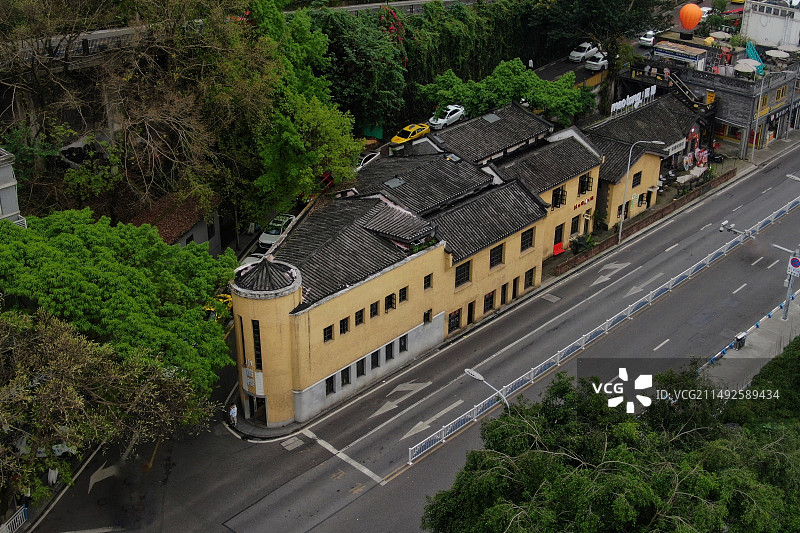 重庆李子坝抗战遗址公园 小黄楼图片素材