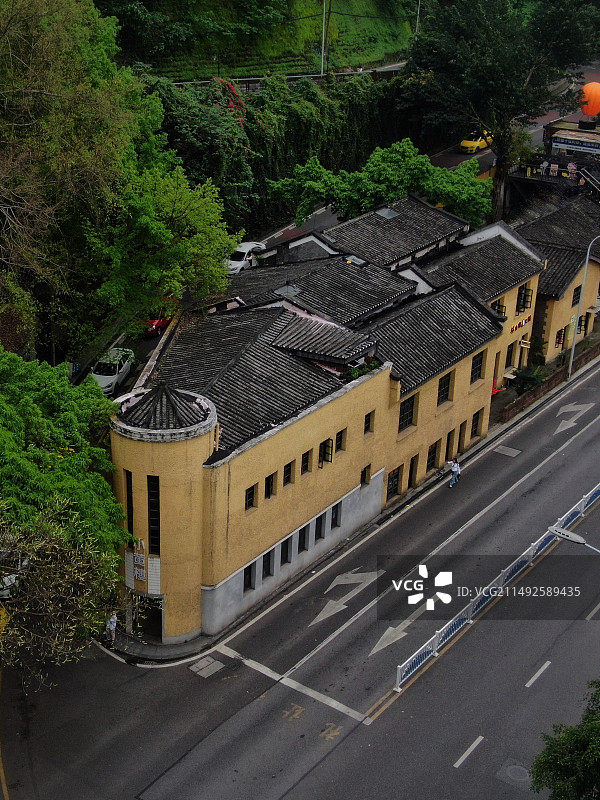 重庆李子坝抗战遗址公园 小黄楼图片素材