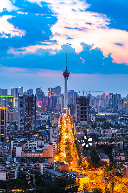 四川成都339电视塔晚霞夜景图片素材