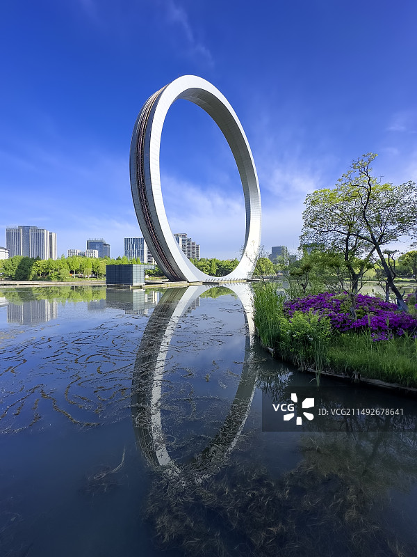 春暖花开时公园里的摩天轮Sky_Wheel图片素材