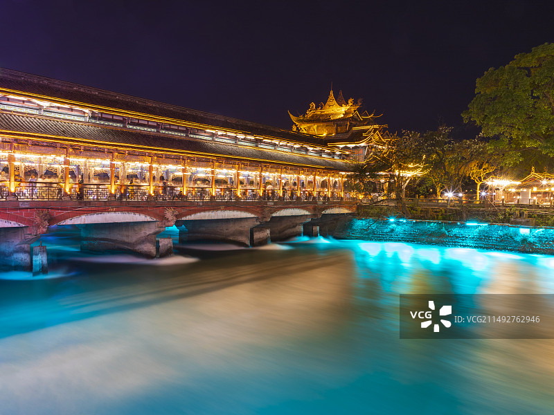 成都市都江堰南桥夜晚图片素材