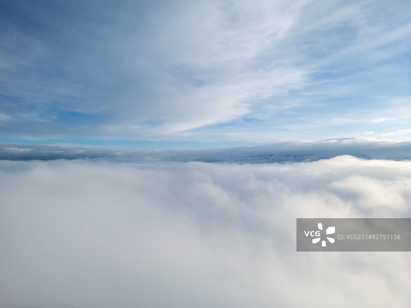 高原日出高山云海图片素材