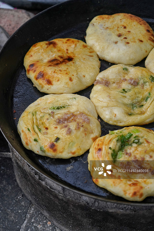 喜洲粑粑，又称喜洲破酥粑粑，是云南大理白族的传统风味面点。图片素材